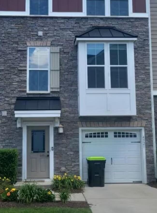 Building Photo - 4321 Saltmarsh Ln