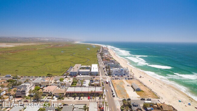 Foto del edificio - 1047 Seacoast Dr