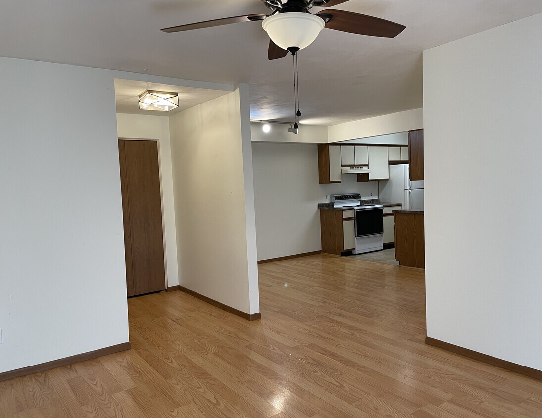 Foto del edificio - 106 Hartford Ct