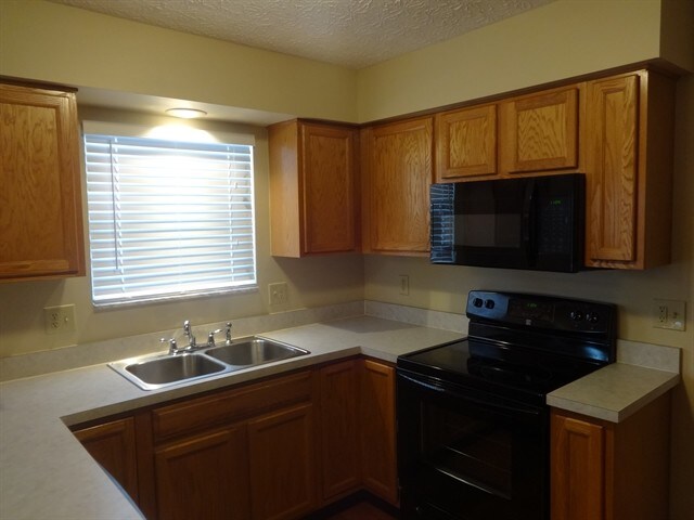 Building Photo - 4242 Honey Bee Ct