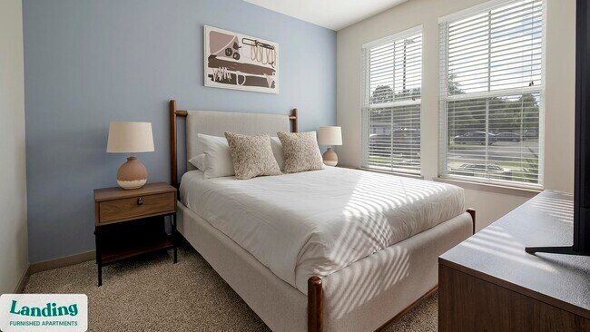 Building Photo - 3237 Memorial Blvd