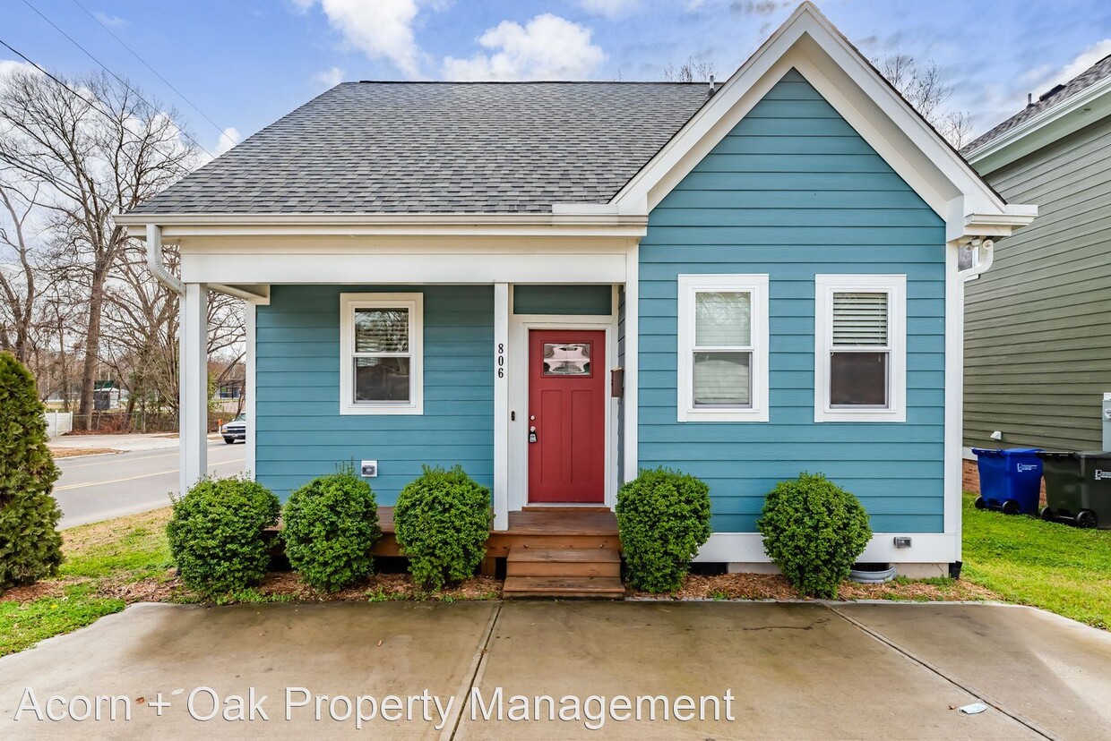 Primary Photo - 3 br, 2.5 bath House - 806 Juniper St