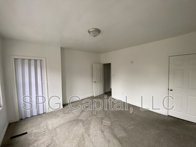 Foto del edificio - 226 S Pine St