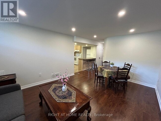 Building Photo - 36 Aurora Heights Dr