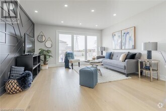Building Photo - 213 Thorner Dr