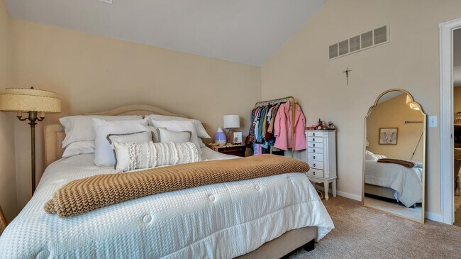 Foto del edificio - 56122 Stoney Pl Ln