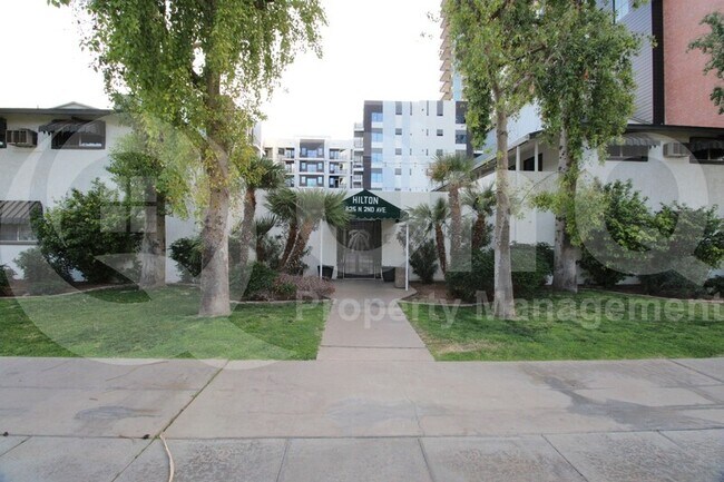 Foto del edificio - 825 N 2nd Ave