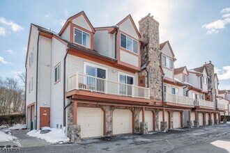 Building Photo - 56 Woods Edge Dr