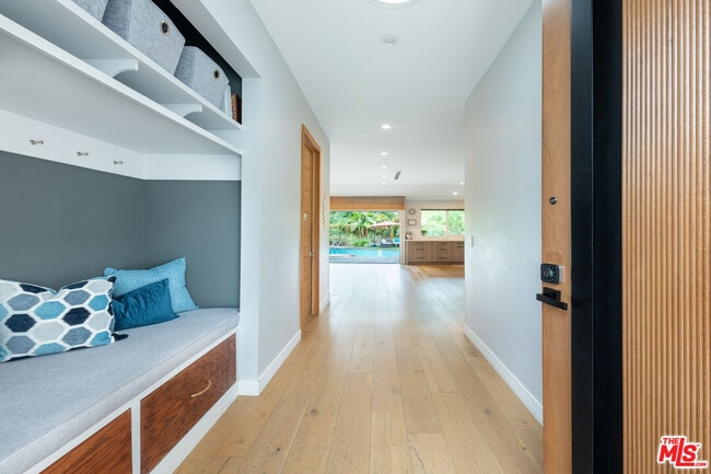 Building Photo - 4629 Cerro Verde Pl