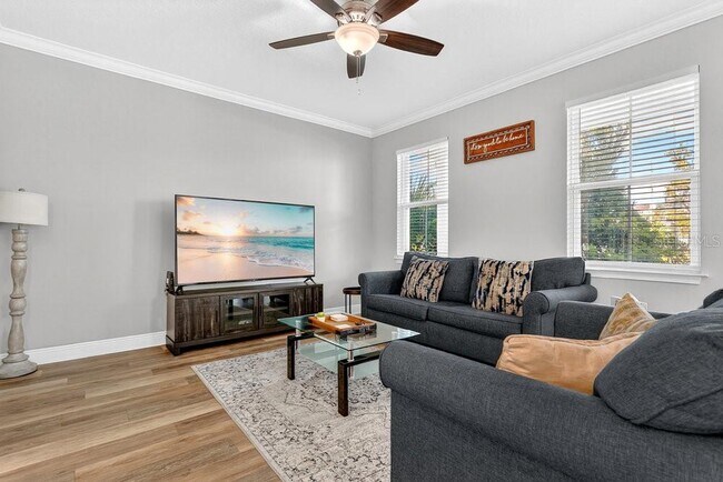 Foto del edificio - 50 W Esther St