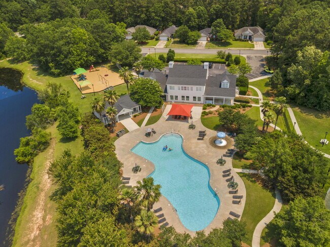 Building Photo - Fantastic home in Bradley Park.