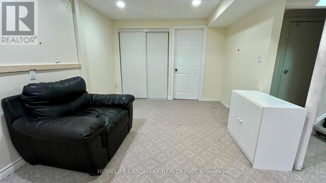 Photo du bâtiment - 29 W Borough St