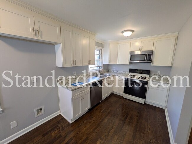 Foto del edificio - 129 Long Dr SW