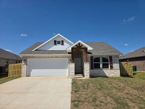 Building Photo - 8760 Sunspire Ln