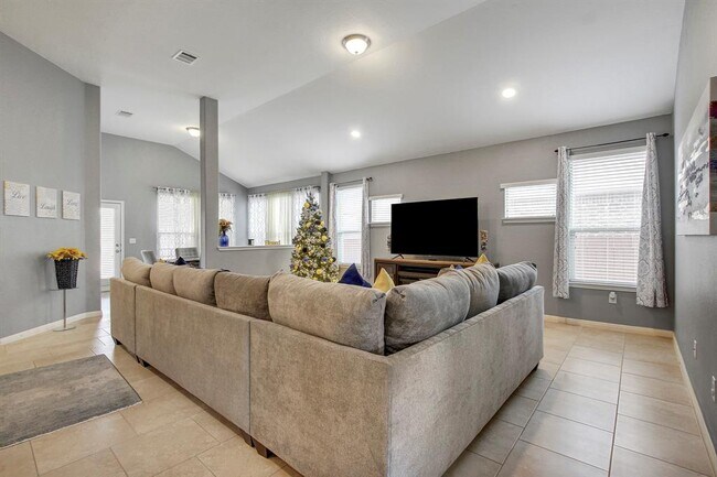 Building Photo - 16508 Pallazo Dr