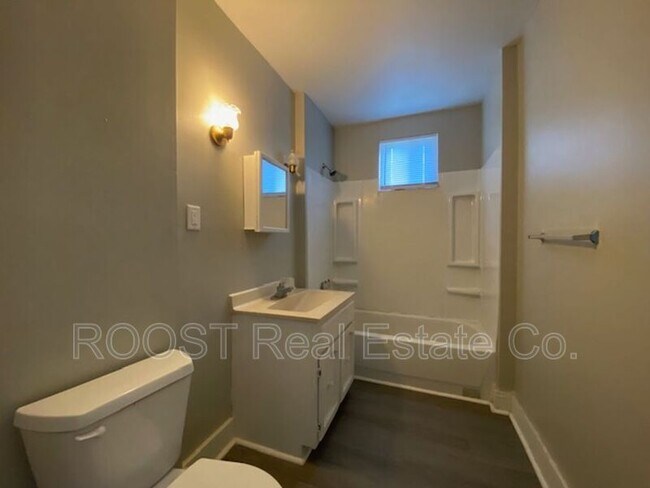 Foto del edificio - 902-904 1/2 S Limestone St.