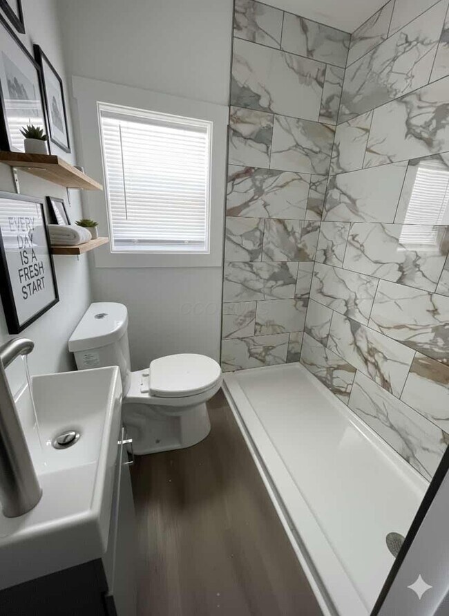 Foto del edificio - 2078 Sale Rd