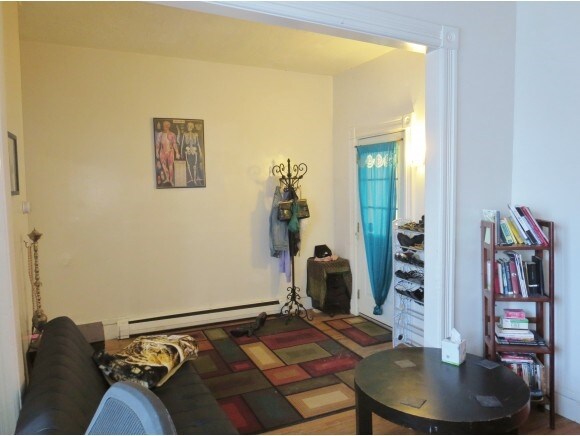  - 2-8 Hickok Pl