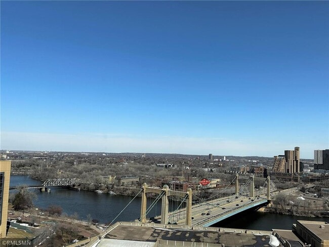 Spectacular view of river - 19 S 1st St