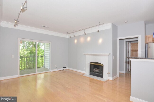 Building Photo - 1571 Spring Gate Dr.