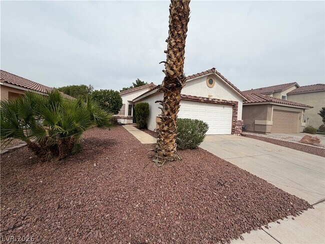 Foto del edificio - 5905 Silver Heights St
