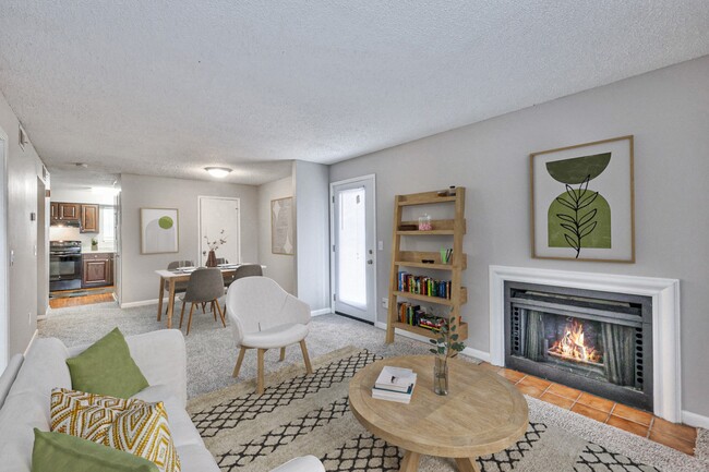 Building Photo - Landmark at Lyncrest Reserve