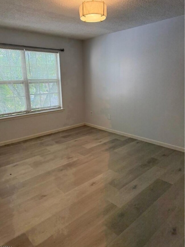 Foto del edificio - 3214 Winder Dr
