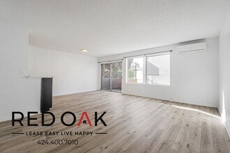 Building Photo - 2065 Rodney Dr