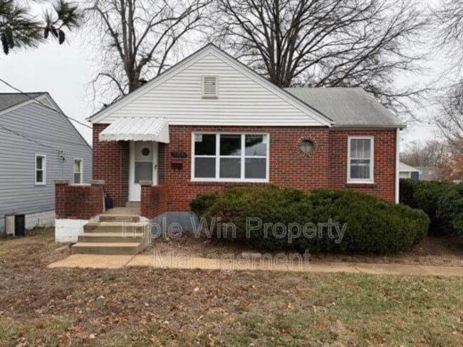 Building Photo - 6206 Evergreen Blvd