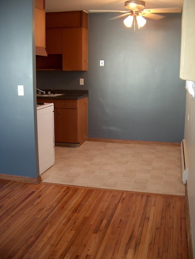 Kitchen - 630 4th Ave SE