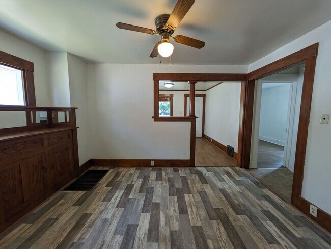 Building Photo - 2 Bedroom One Bath Available For Rent In B...