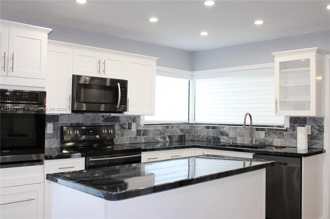 Foto del edificio - 9635 SW 148th Pl