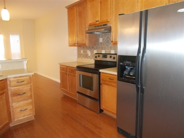 Foto del edificio - 225 Mott Rd