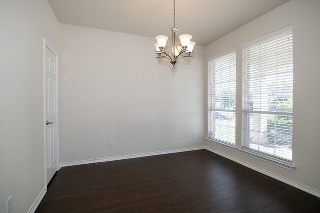 Foto del edificio - Awesome House! **Burleson** Available 11/1...