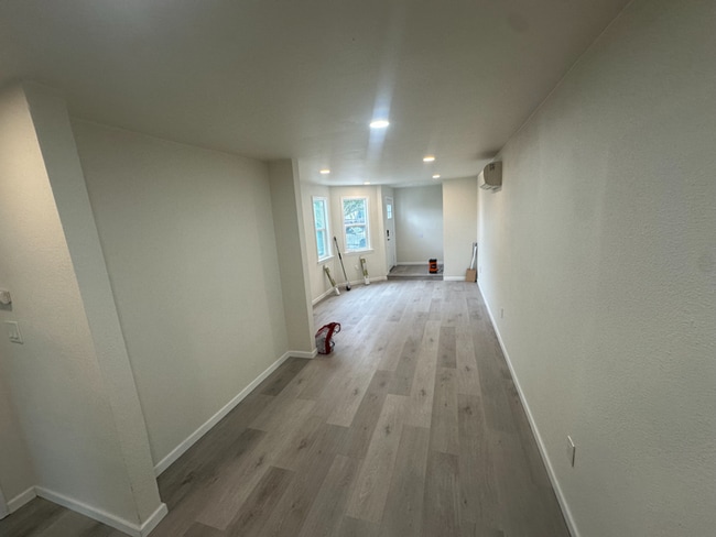 Photo - 877 29th St Apartment