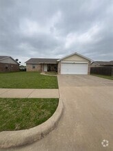 Building Photo - 213 Bobbie Ann Ct