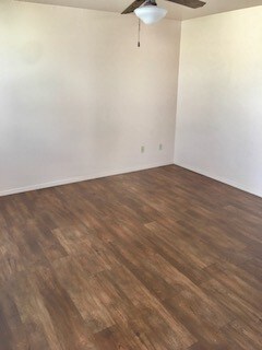 Foto del edificio - 102 River Oaks