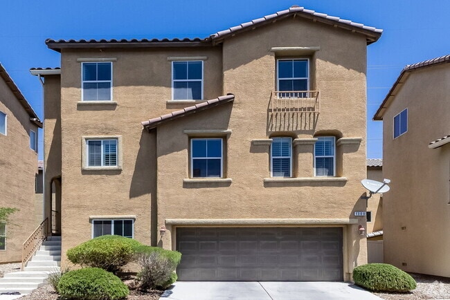 Building Photo - 1300 Sand Castle Ave