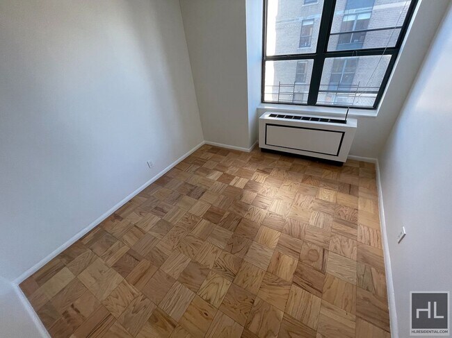 Foto del edificio - Beautiful 3 Bedroom 2.5 bath Apartment In ...