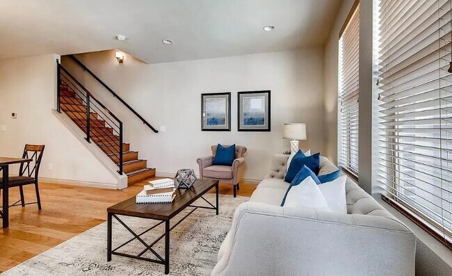 Foto del edificio - 1818 N Clarkson St