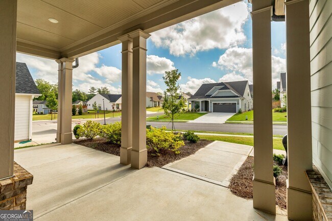 Building Photo - 147 Soundview Trce