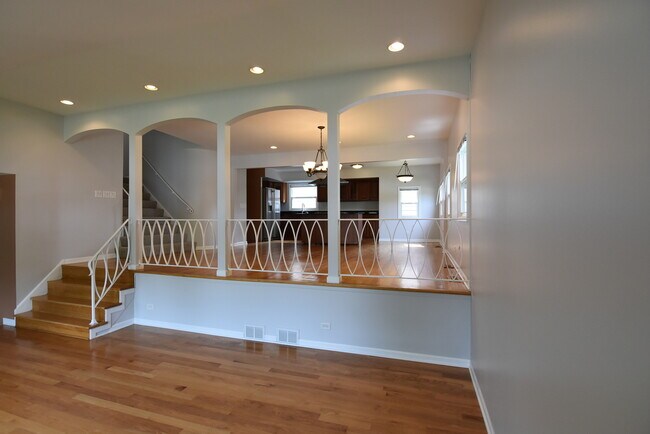 Foto del edificio - 1702 N Waterman Ave