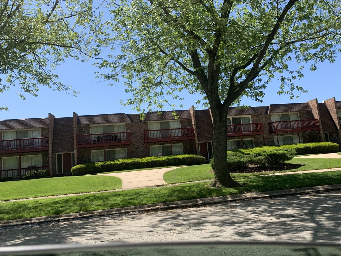 Primary Photo - 508 Roberts Dr