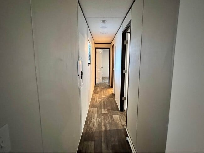 Building Photo - 141