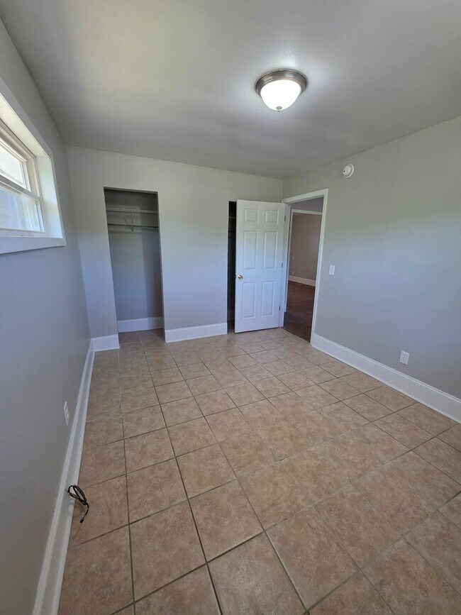 Foto del edificio - 624 Sewanee St