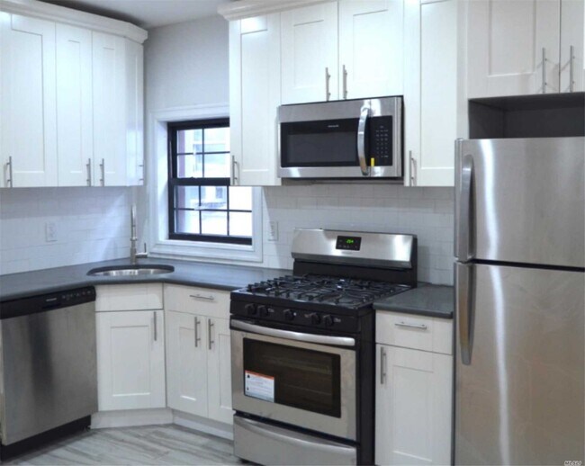 Building Photo - 3422 Tibbett Ave