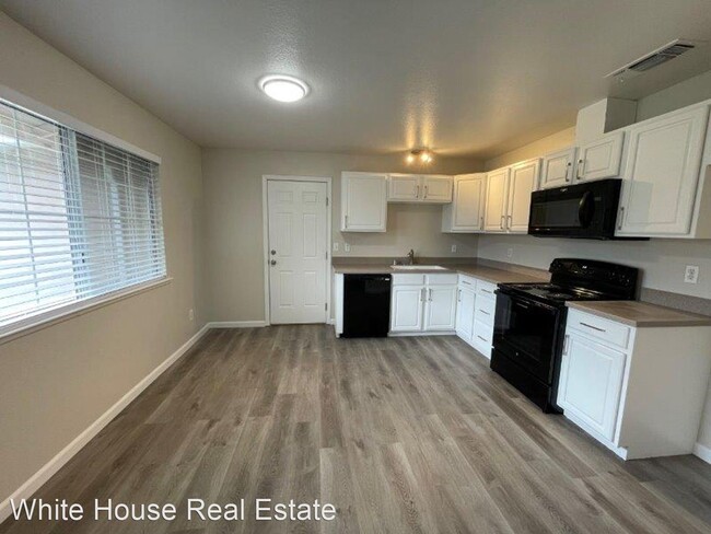 Foto del edificio - 3 br, 2 bath House - 8774 Los Banos Way