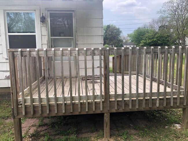 Building Photo - Culp Circle Single-Family Residences