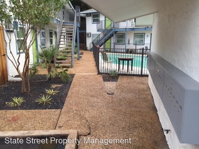 Foto del edificio - 1131 Hollow Creek Dr