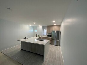 Building Photo - 120 Lehane Terrace